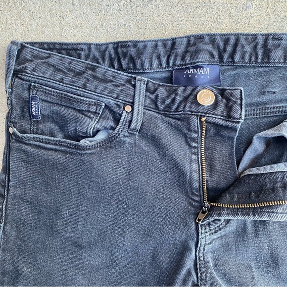Armani Jeans Men's Faded Black / Dark Gray Slim Fit Jeans Size 30 x 32 - Picture 2 of 12